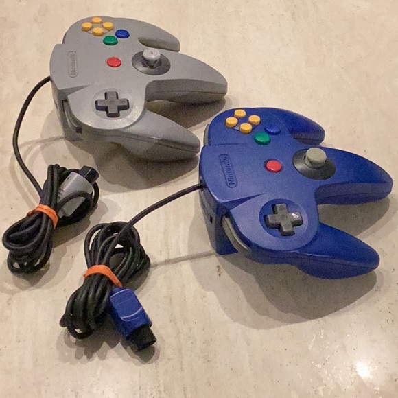 Nintendo 64 Controllers Original N64 Controller Lot Of 2 Blue Grey - Picture 4 of 16